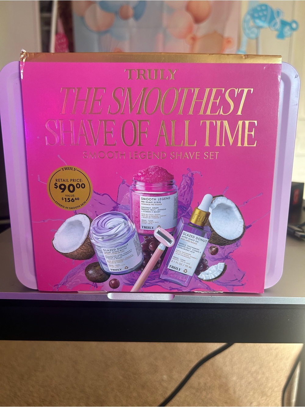 TRULY Smooth Legend Shave Set – Pink and Gold Accents